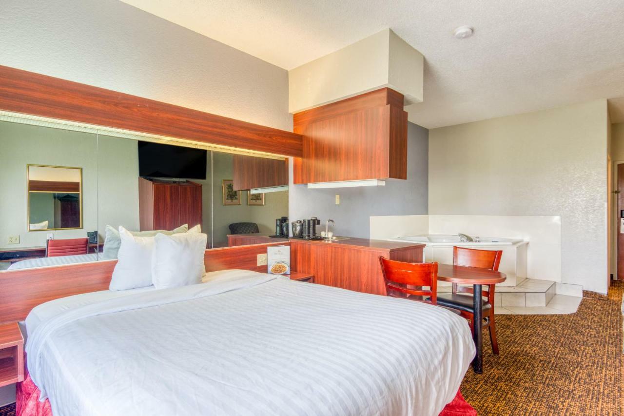 Trident Inn & Suites, Baton Rouge (Adults Only) Prairieville Exteriör bild